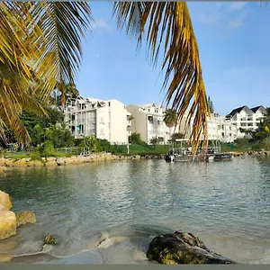 Appartement Vue Mer, Pieds Dans L'eau, Le Gosier (Grande-Terre)